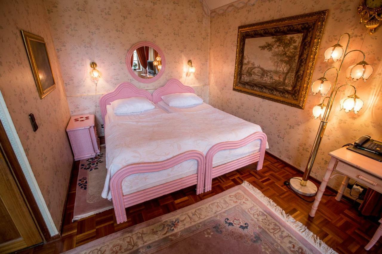 Park Hotel Τούρκου Εξωτερικό φωτογραφία