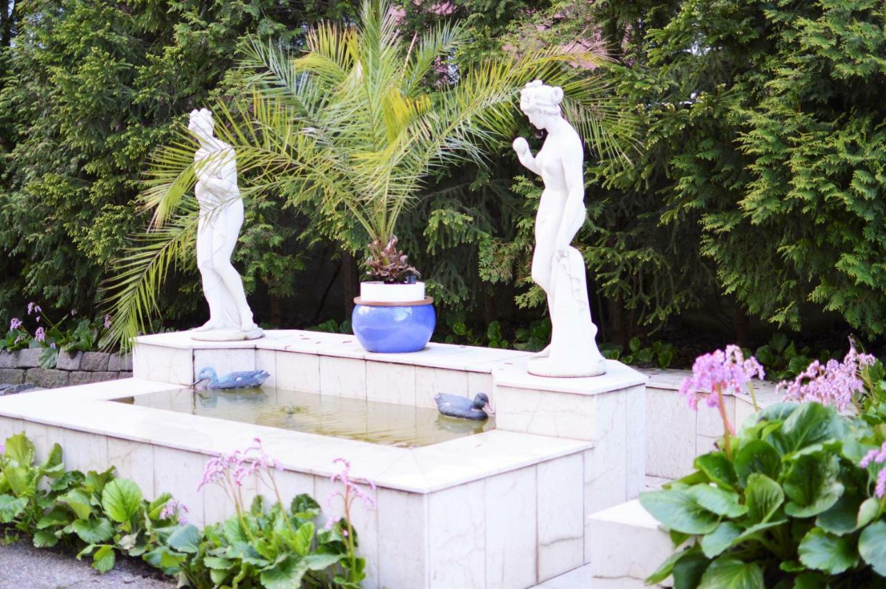 Park Hotel Τούρκου Εξωτερικό φωτογραφία